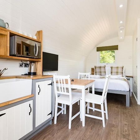 Weedingshall Lodges Фалькирк Экстерьер фото